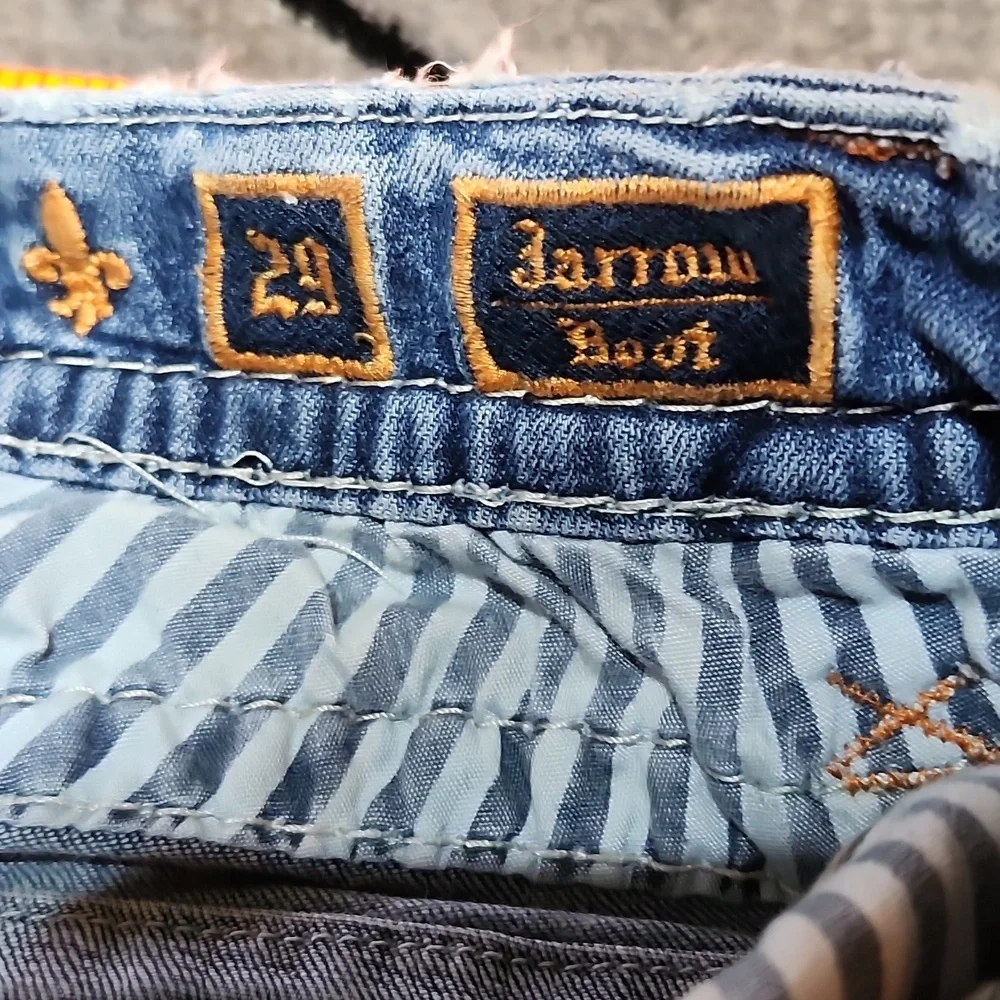 ROCK REVIVAL JARROW EMBROIDERED FLEUR-DE-LIS  FAUX-FLAP BOOT-LEG DENIM JEAN - Picture 10 of 15